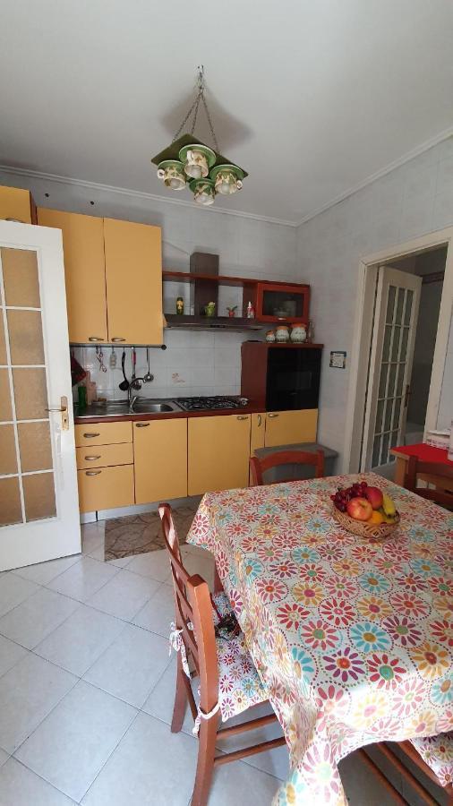 Apartamento Casa Rosi Nel Cuore Di Napoli Exterior foto